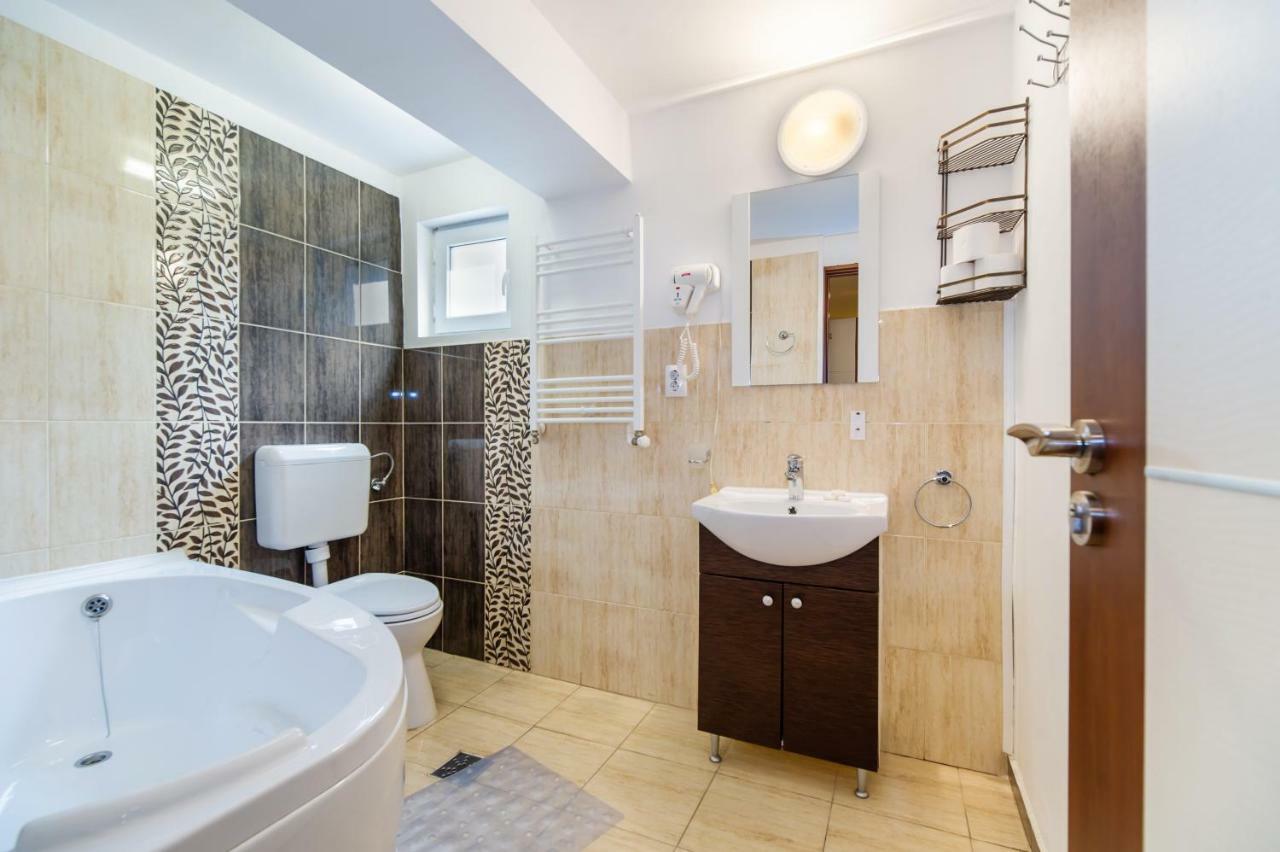 Apartament Casa Ivett Braszów Zewnętrze zdjęcie